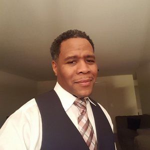 Meet your Posher, Derek